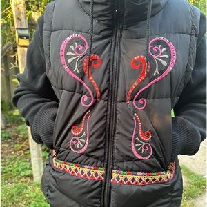 Beautiful Desigual jacket with detachable sleeves